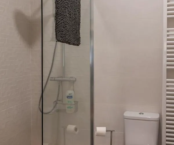 Turistico 'botica Moro' * 보냐르